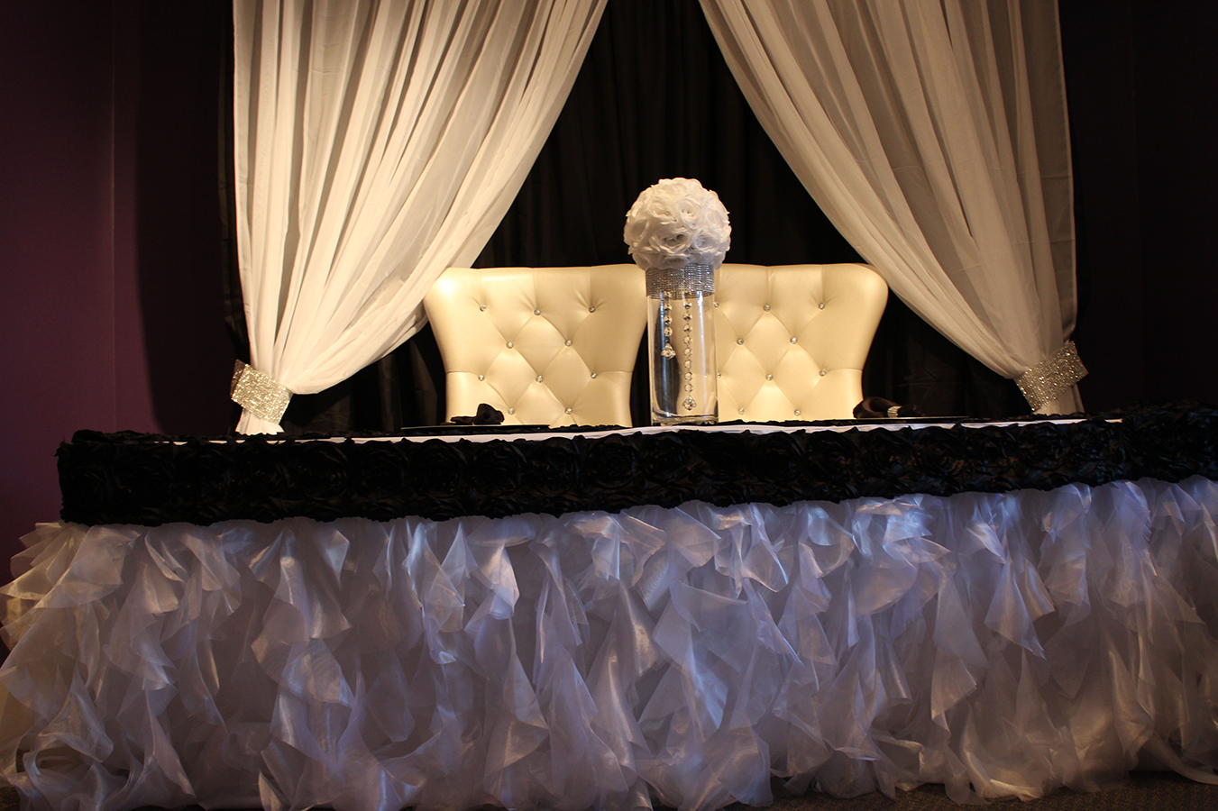 Backdrops Amp Headtable Exquisite Events And Wedding Decor